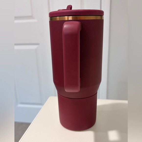 Merlot Hydrojug Traveler 20oz - Picture 2 of 7